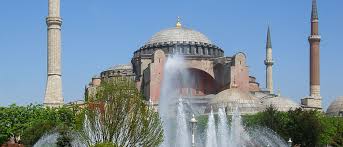 Huvudstad är tirana (557 422 invånare, enligt en folkräkning 2011), som ligger vid floden ishmi i centrala albanien. Istanbul Staden Dar Vast Moter Ost