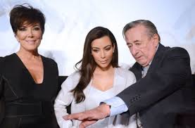Wiener Opernball Kim Kardashian Schickt Ihre Mutter Zum Tanz Mit Richard Lugner Panorama Stuttgarter Zeitung