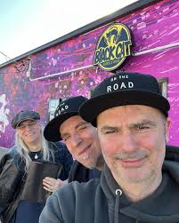 No matter that these roadtrips through the USA and Canada are two decades  apart … Times may have changed, but the spirit's the same and we can't wait  to hit the road