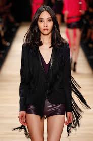 Lihat ide lainnya tentang potongan rambut panjang, potongan rambut, rambut panjang. 22 Model Rambut Layer Sebahu Kekinian Dan Terpopuler