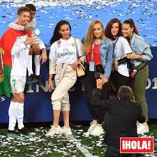 View this post on instagram. Ivana Rodriguez La Hermana De Georgina Que Recorre El Mundo A Su Lado