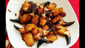 Cooking stone crab claws goes around steaming/boiling, microwave heating, and baking/grilling. Easy Crab Claws With Garlic Butter Recipe Youtube