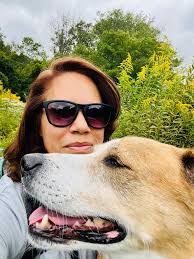 Hanging out with my dudes in the forest 😎🐕🐕🐕🐕🌲 Sniffing, exploring,  observing, communicating and just relaxing 👌🏽👌🏽👌🏽