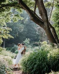 Der botanische garten in barcelona: Brautpaarshooting Im Botanischen Garten In Bielefeld Mit Bildern Tolle Fotos Brautpaar Botanischer Garten