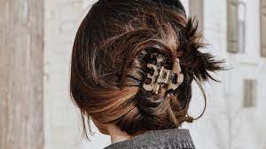 Break Out Your Old Tortoiseshell Claw Clip Because The 90s Hair Accessory Is Back Baby Hair Accessories Clip Hairstyles Hair Claw