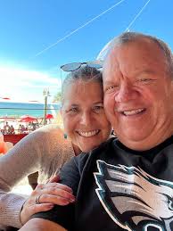 When she concluded her tribute performance, the entire audience gave her  and the iconic singer a standing ovation.