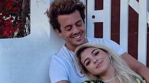 Bárbara bandeira ( és tu ) editado por @barbara_e_artur_fas no intagram. Ups Barbara Bandeira Passa Meia Noite Com O Ex E Namorado Chega De Surpresa Nacional Flash