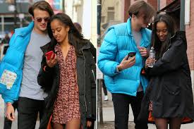 She has an older sister named malia. Malia Obama And Boyfriend Get Flirty In Nyc Page Six