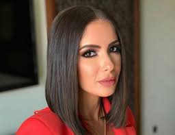 منى زكي تهدد أحمد حلمي بالسكين ويعلق: Ù…Ù†Ù‰ Ø²ÙƒÙŠ ØªÙ†Ø´Ø± Ù‡Ø°Ø§ Ø§Ù„ÙÙŠØ¯ÙŠÙˆ ÙˆØªØªØ¹Ø±Ø¶ Ù„Ù„Ø§Ù†ØªÙ‚Ø§Ø¯Ø§Øª Ø¨Ø¹Ø¯ ÙˆÙØ§Ø© Ø¯Ù„Ø§Ù„ Ø¹Ø¨Ø¯ Ø§Ù„Ø¹Ø²ÙŠØ² Ù…Ø¬Ù„Ø© Ø§Ù„Ø¬Ù…ÙŠÙ„Ø©