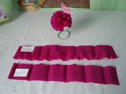 Les fleurs sont faites de papier crêpe de conception italienne, qui résistera à toutes les conditions météorologiques. Des Fleurs En Papier Crepon Les P Tites Mains Bricoleuses