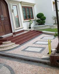 Selain karena terletak di depan rumah, teras juga menjadi model teras rumah yang nyaman tentunya akan membuat tamu serta pemilik rumah juga merasa nyaman. Inspirasi Desain Teras Rumah Minimalis Type 45 Yang Bisa Diterapkan