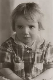 Can someone unblur this painting?