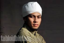 Umi pipik melahirkan anak sunu!! Sunu Matta Dan Istri Diduga Adu Argumen Di Instagram Netizen Singgung Umi Pipik Tabloidbintang Com