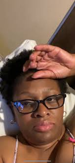 nails are such a scam. everything feels great without artificial nails. 😭 