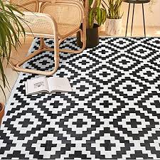 Simply sweep or shake the dust out, then wash them in the washing machine. Best Outdoor Rugs Buying Guide Gistgear