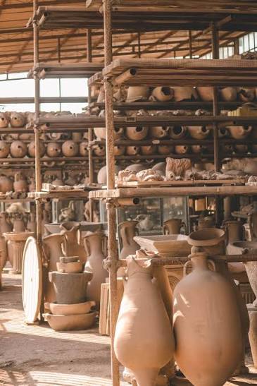 You've been to Pompeii. But did you see the statues, mosaics, and frescoes  that were actually found there? Most of Pompeii's greatest treasures aren't  in Pompeii anymore. They're in the National Archaeological