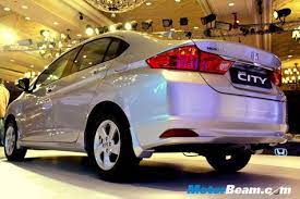 New honda city hadir dengan desain baru yang bernuansa tajam dan elegan, fitur canggih, performa bertenaga yang akan membawa anda menuju. 2 Harga Honda City Review Spesifikasi Dan Simulasi Kredit November 2020 Otosia Com