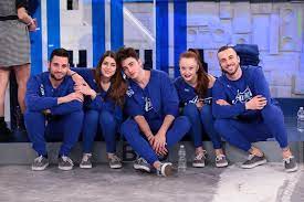 Michele bravi è un giovane e promettente cantante italiano, attualmente nel team di amici speciali. Michele Bravi Ospite Amici In Onda Sabato Alle 14 10 Su Canale 5 Dal 25 Marzo Al Via La Fase Serale Video Music Star S Blog