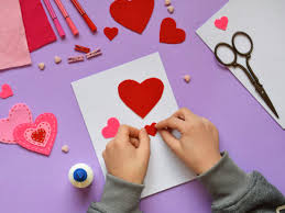 These gorgeous valentine's day cards are so easy to make, anyone can impress loved ones with a homemade valentine. Happy Valentines Day Greeting Card Wishes Messages Images Status How To Make Valentines Day Card At Home For Your Love