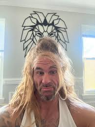 Making preps and having some laughs after the gym this morning 🤪  #fatherhood #dadlife #KingSpirit