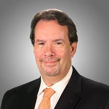 How do you qualify or disqualify a federal contracting opportunity?