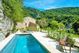 La Ressence Luxury Guest House In Bonnieux Luberon Provence Provence Luberon France Guesthouse B B Bandb Bedandbre Bed And Breakfast Vaucluse Provence