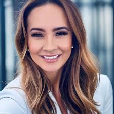 So incredibly blessed to start this new journey with such a great group of  bankers! Maverick Bank is all about community banking and getting to know  our customers with that personal touch.