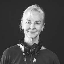 Sharon Mclean's Instagram, Twitter & Facebook