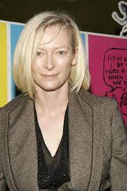 Tilda Swinton Short Side Part Tilda Swinton Long Hair Styles Hair Styles