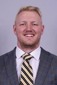 Record 5-4 3-7 Points/Gm 22.8 22.0 29.1 Rush Yds/Gm 260.7 167.8 Pass Yds/Gm  80.8 224.3 Total Off/Gm 341.4 392.1 Total Def/Gm 338