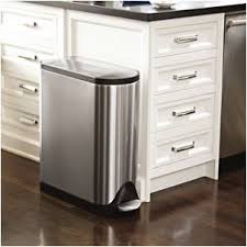Unlike plastic grocery bags, which can't typically be processed by city recycling programs, when this paper sack is full, you can pull it out and drop the whole thing off for recycling. Guide To Stainless Steel Kitchen Step Trash Cans