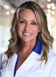 Danielle Sparling's Instagram, Twitter & Facebook