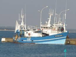 Suite Guilvinec Navires De Peche Navire De Peche Bateaux De Peche Bateaux