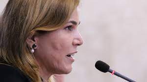 Mayra pinheiro, secretária de gestão do trabalho e da educação na saúde do ministério da saúde, disse hoje em depoimento à cpi da covid que o brasil não é. Depoimento De Mayra Pinheiro A Cpi Da Pandemia E Adiado Para A Proxima Terca
