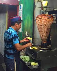 Rick bayless, mein mentor für alles mexikanische schien kein rezept zu haben, und viele der websites, auf denen etwas zweifelhaft war, stießen . Tacos Al Pastor Quintessentially Chilango Good Food Mexico