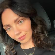 Would anyone be able to recommend a good carpet company that can provide a  quote? (got a photo of floor plan)