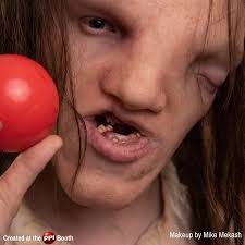 Mike Mekash recreated the Beauregard Landon makeup from American Horror  Story at the PPI Booth and it was awesome! Such a great makeup and the  detailed work (check out the small capillaries)