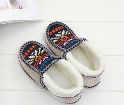 This spring, consider adding a knit sneaker into rotation. Best Indoor Outdoor Women Men Winter Shoes Sun Flower Pattern Knit Shoes Buy Top Gifts Christmas 2019 Indoor Outdoor Sunflower Shoes For Man Women Floor Shoes For All Christmas Gifts Product On Alibaba Com