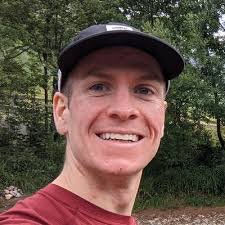 Tom Clowes's Instagram, Twitter & Facebook