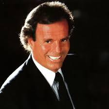 Julio Iglesias : La Voz Universal (@JulioIglesiasLaVozUniversal) • Facebook