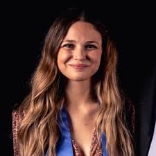 J'ai le plaisir de vous annoncer que j'occupe désormais le poste de Juriste  immobilier chez Seqens.