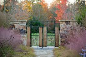 Pink Grasses 10 Ideas For Muhlenbergia In A Landscape Gardenista Landscape Architect Landscape Pink Grass