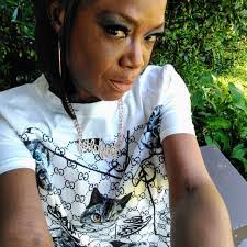 Cornish Whitfield's Instagram, Twitter & Facebook