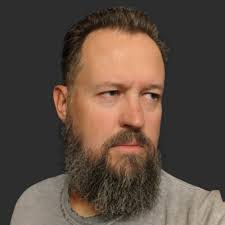 Ross Mckay's Instagram, Twitter & Facebook