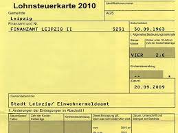 Lohnsteuer bezeichnet in deutschland den teil der einkommensteuer, welcher bei einkünften aus nichtselbständiger arbeit durch abzug vom arbeitsentgelt erhoben wird, soweit der arbeitslohn von einem arbeitgeber gezahlt wird (abs. Gelbe Lohnsteuerkarte Bleibt Auch Fur 2011 Gultig Umstellung Auf Elektronisches Verfahren Lvz Leipziger Volkszeitung