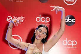 Listen to dua lipa | explore the largest community of artists, bands, podcasters and creators of music & audio. Dua Lipa Conquers The Amas 2020 With Two Mini Disco Dresses Fashioviral Net Leading Fashion Beauty Lifestyle Magazine And Community