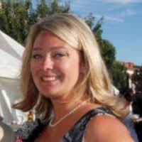 Genevieve Casper's Instagram, Twitter & Facebook