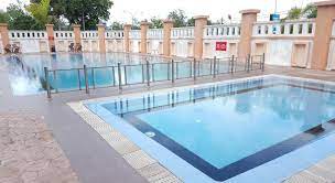 Permai hotel offers its guests an outdoor pool and a fitness center. Permai Hotel Kuala Terengganu Jalan Sultan Mahmud Kuala Terengganu