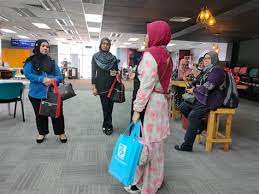 Uitm kampus puncak perdana no1, jalan pulau angsa au10/a,section u10,shah alam 40150 selangor, shah alam, 40150, malaysia. Ptar Uitm Puncak Perdana Resource Night Uitm Puncak Perdana Documentary Video Faculty Of Information Management Uitm Takes Pride In Being The Pioneer In Providing Professional Education To Fulfill The
