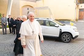 Последние твиты от pope francis (@pontifex). Vatican Receives Modified Dacia Duster As New Popemobile Autocar